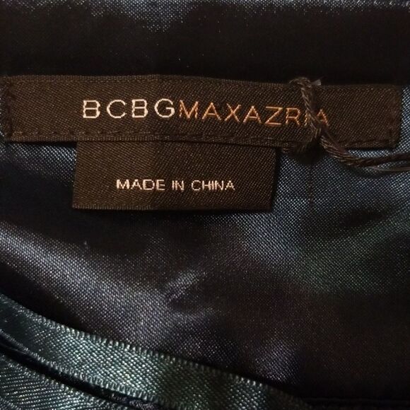 BCBGMAXAZRIA SILK DRESS In Excellent Condition - Picture 5 of 6